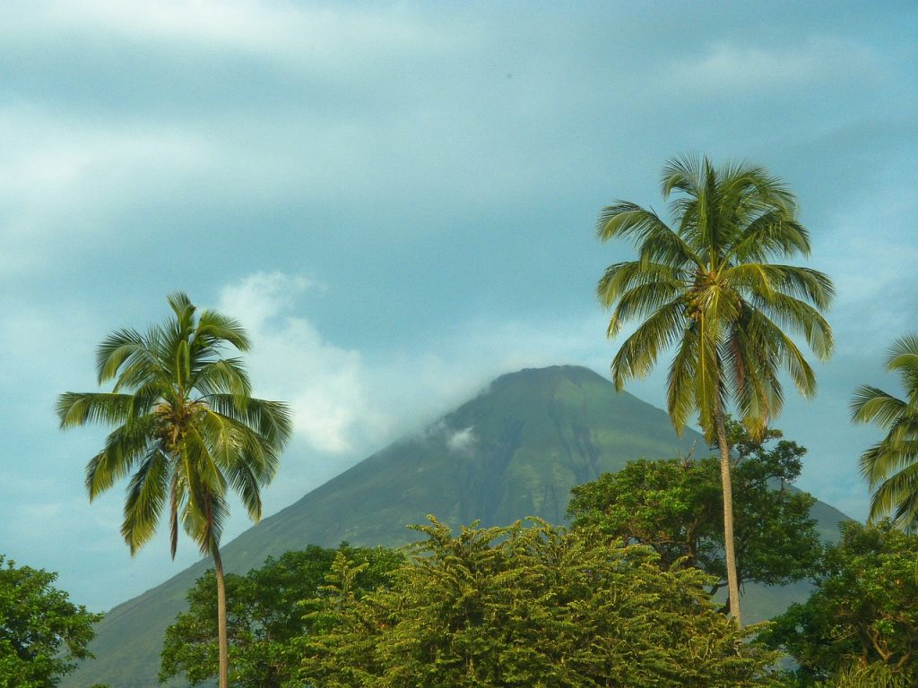 What is So Attractive About New Zealand’s Active Volcanoes?